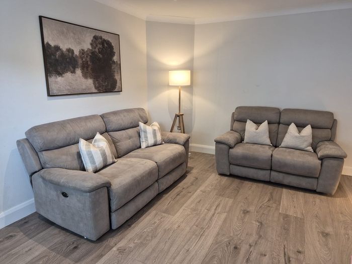 3 Seater Electric Recliner & 2 Seater Recliner Sofa Set
