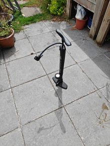 Bicycle pump