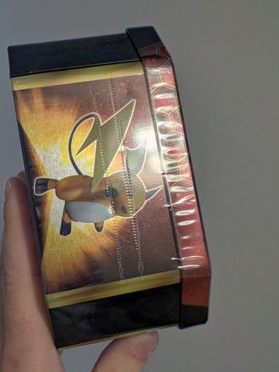 Pokemon Hidden Fates Tins