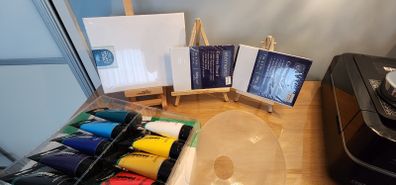 Mini Easels, Canvases & Acrylic Paint Set