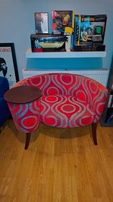 Modern Retro style Fama seat