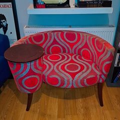 Modern Retro style Fama seat