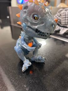Fingerlings UNTAMED Radioactive Dinosaur 3959