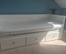 Day bed