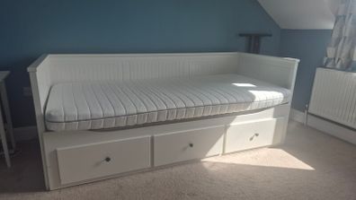 Day bed
