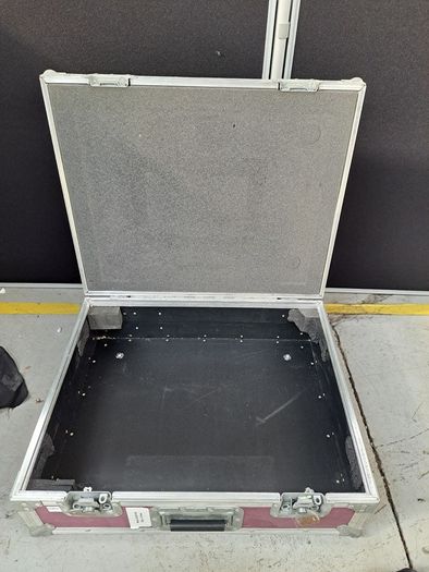flight case clear out pt.3