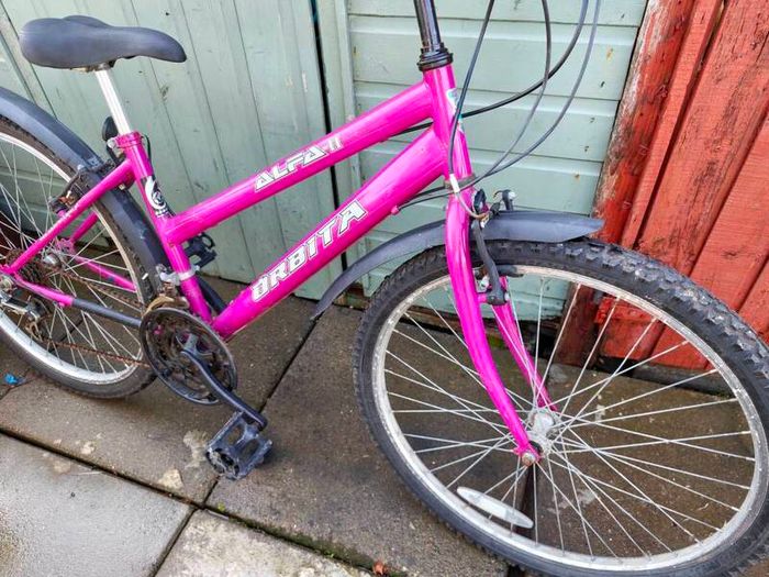 Girls bike