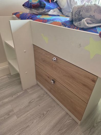 Mid sleeper Bed