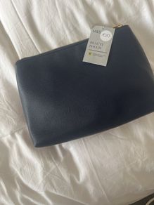 Beauty pouch