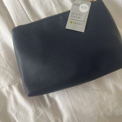 Beauty pouch
