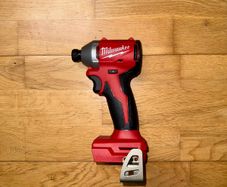 Milwaukee M18 Cordless Impact Driver 18v NEW