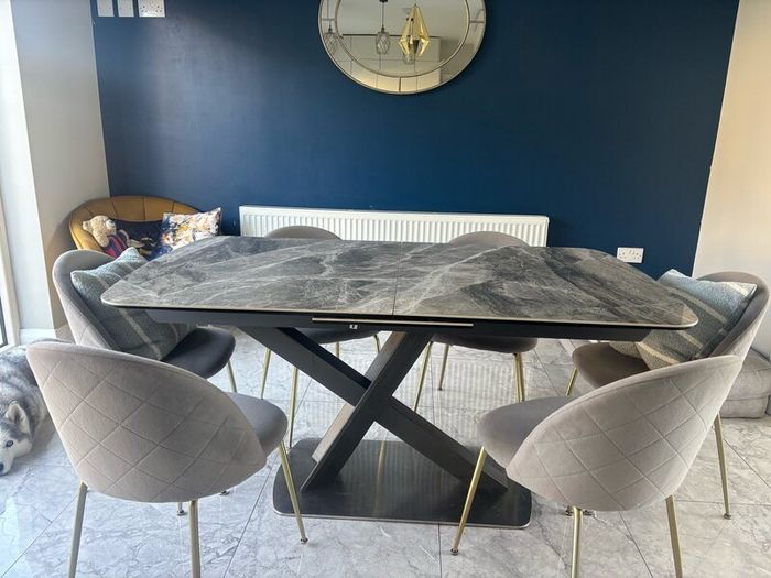 Kitchen table