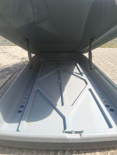 roof box and bars