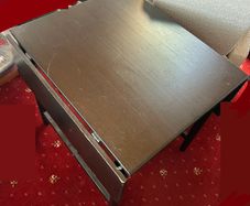 Foldable dining table