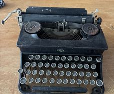 Royal Portable Typewriter 1930s Made in USA Working