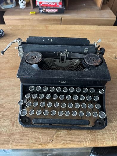Royal Portable Typewriter 1930s Made in USA Working