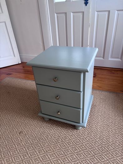 bed side locker