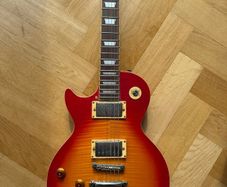 Epiphone Les Paul Standard Cherry Sunburst