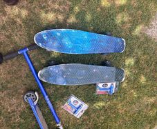 Skateboards, Scooter and pads