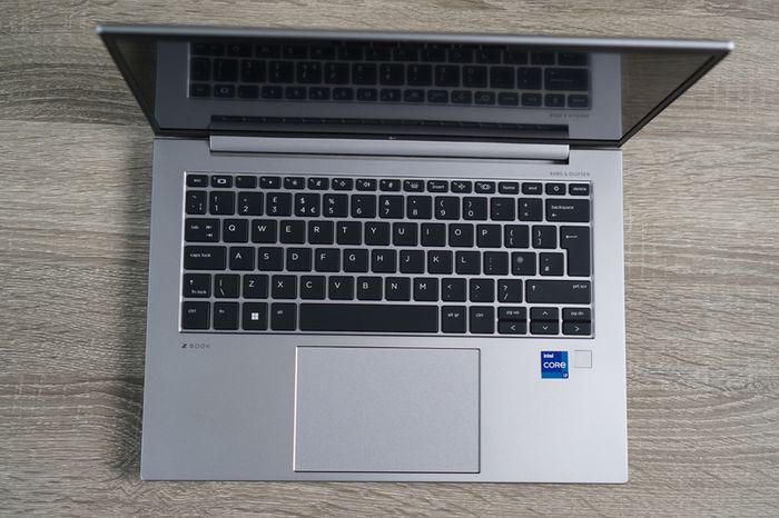 HP ZBook Firefly G10 Mobile Workstation | i7-1355U | RTX A500 4GB | 16GB DDR5