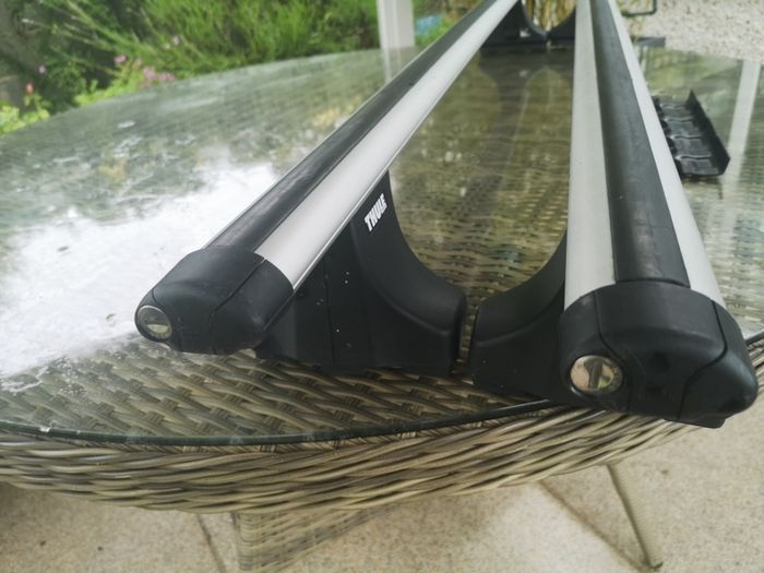 Thule roof bars