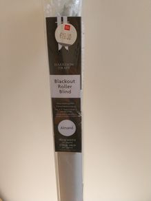 Blackout roller 35" x 67"