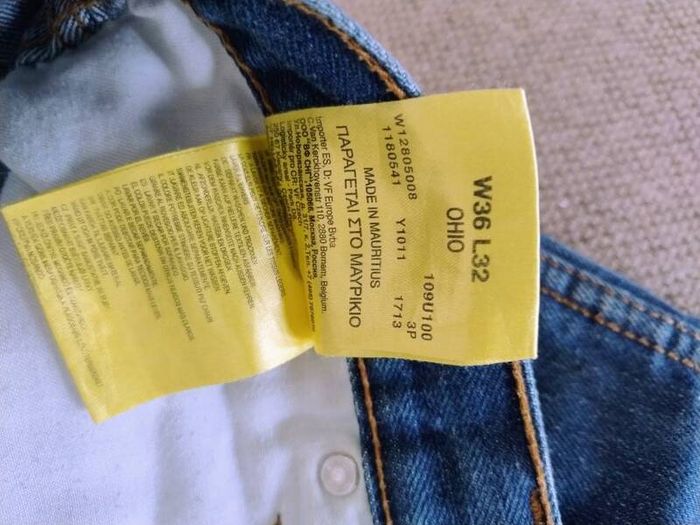 Wrangler Jeans cotton 36 inch waist and 32 inch leg in good condition see last two photos for exact measurements FREE STANDARD POSTAGE INCLUDED