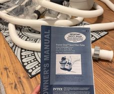 Brand new sand pump filter (plus pool)