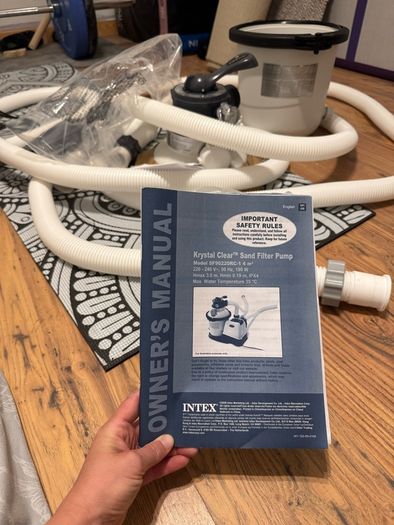 Brand new sand pump filter (plus pool)