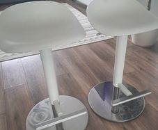 2 ikea bar stools