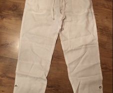 White Linen 3/4 length Trousers