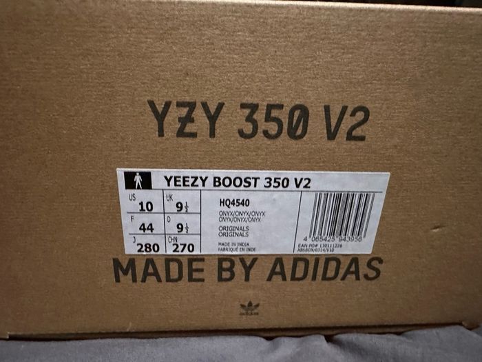 Yeezy Boost 350 V2