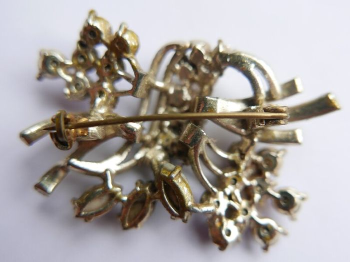Vintage 1950s Gold Tone Rainbow  Crystal Rhinestone Floral Spray Brooch