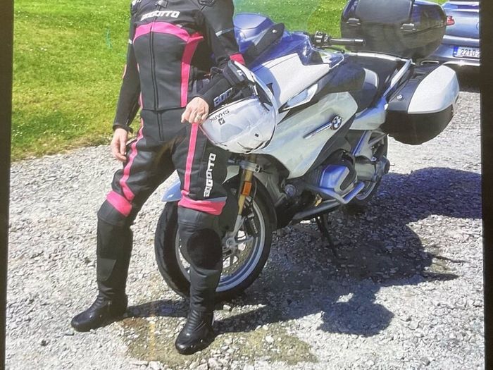 Ladies motorcycle leather suit