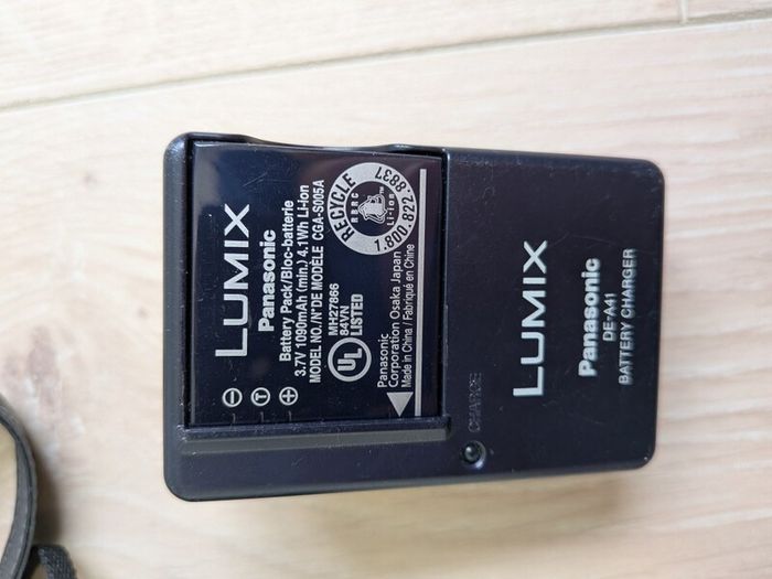 Panasonic Lumix DMC-LX3 Premium Compact Camera