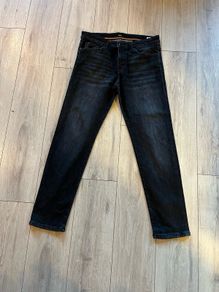 Boss  Maine jeans size 34/32 . Good condition