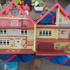 bluey house and figures