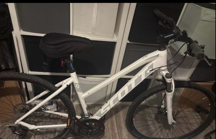 Scott women's bike