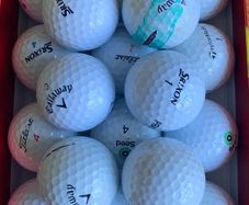 18 x Golf Balls + tees