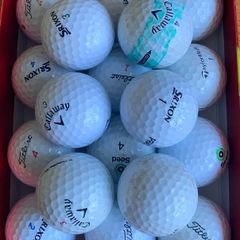 18 x Golf Balls + tees