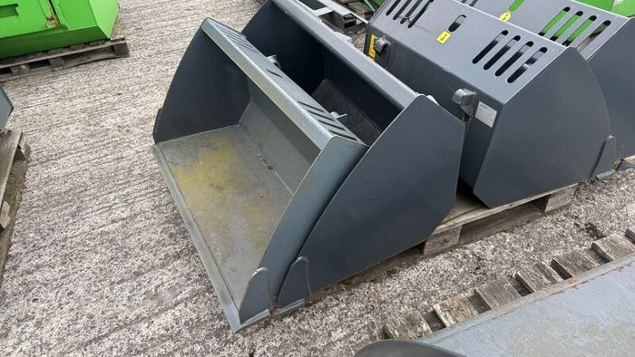 Avant General Bucket, 1050mm, 240L - Unused