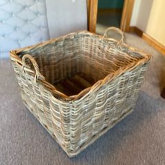 log basket wicker