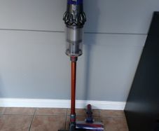 Dyson V10
