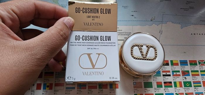 Valentino Go Cushion Glow Cushion Foundation in LN2 Travel Size in 5g