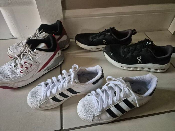 Trainers 3 pairs second hand good quality