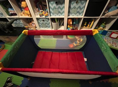 hauck travel cot