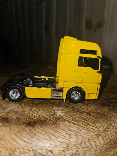 Welly Man TGX Diecast Metal 1.64 Scale