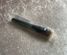 Bare Minerals smoothing face brush