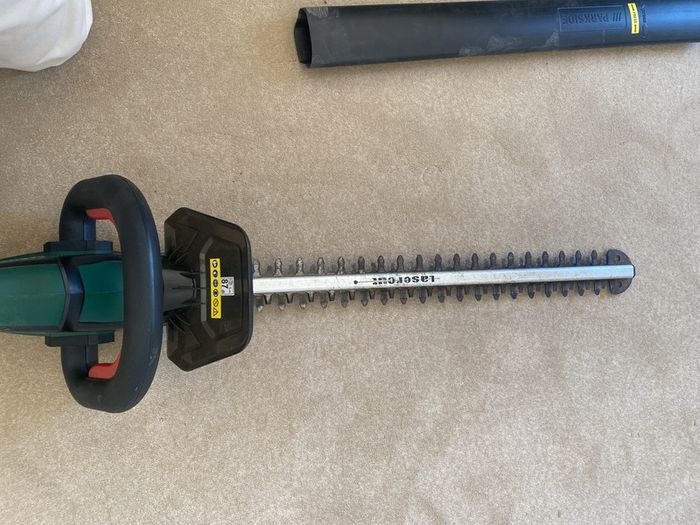hedge trimmer