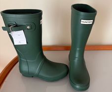 New with tags childrens Hunters Wellingtons  size UK 2 EU 34